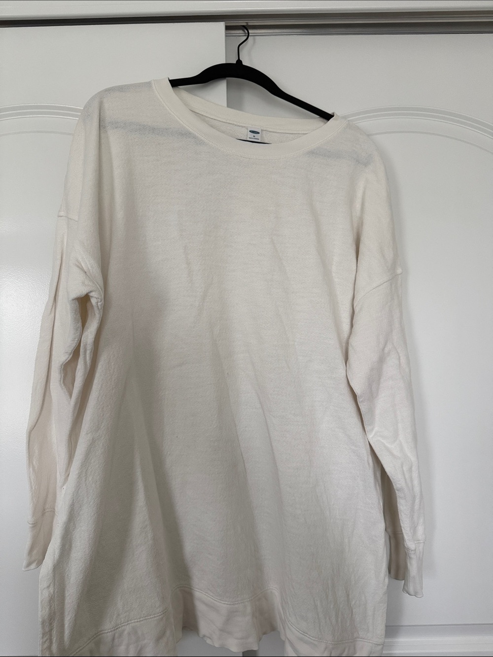 Old Navy Off-White Crewneck Sweatshirt
